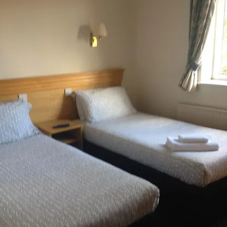 麦内阿姆斯宾馆 3* 利兹